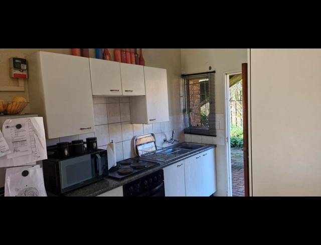 2 BEDROOM APARTMENT FOR SALE IN WILGEHEUWEL